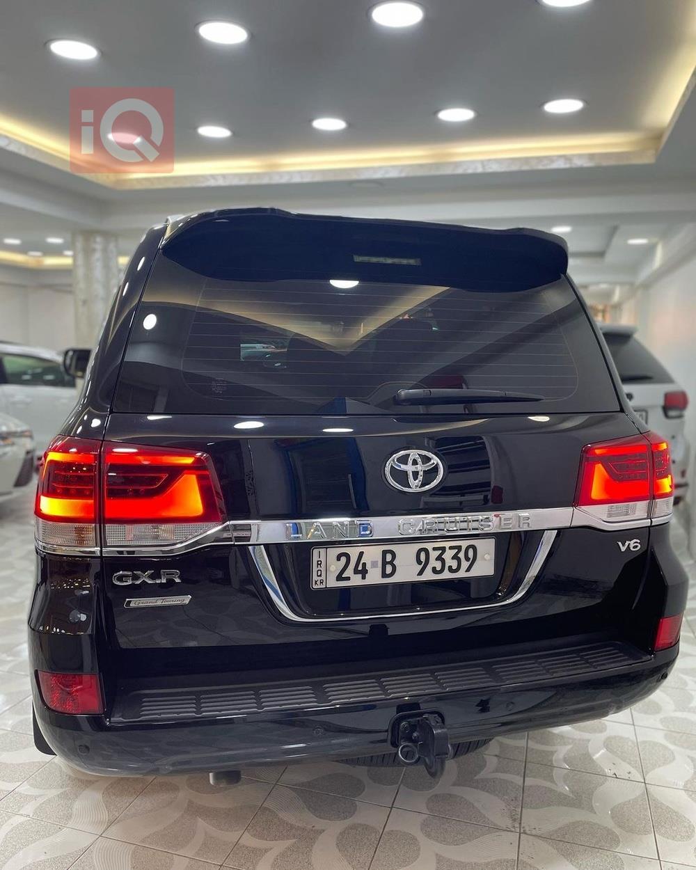 Toyota Land Cruiser